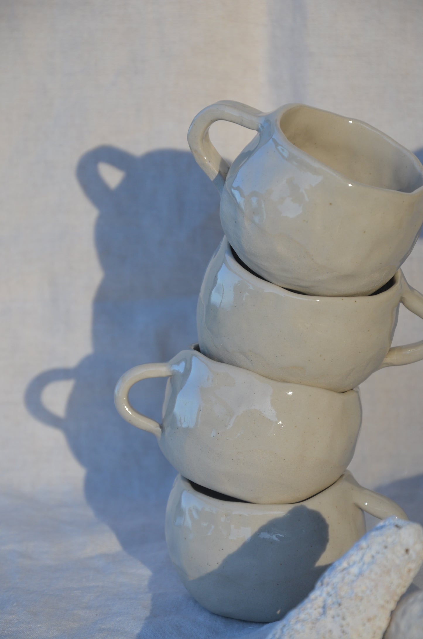 Lot 2 stone coffee cups